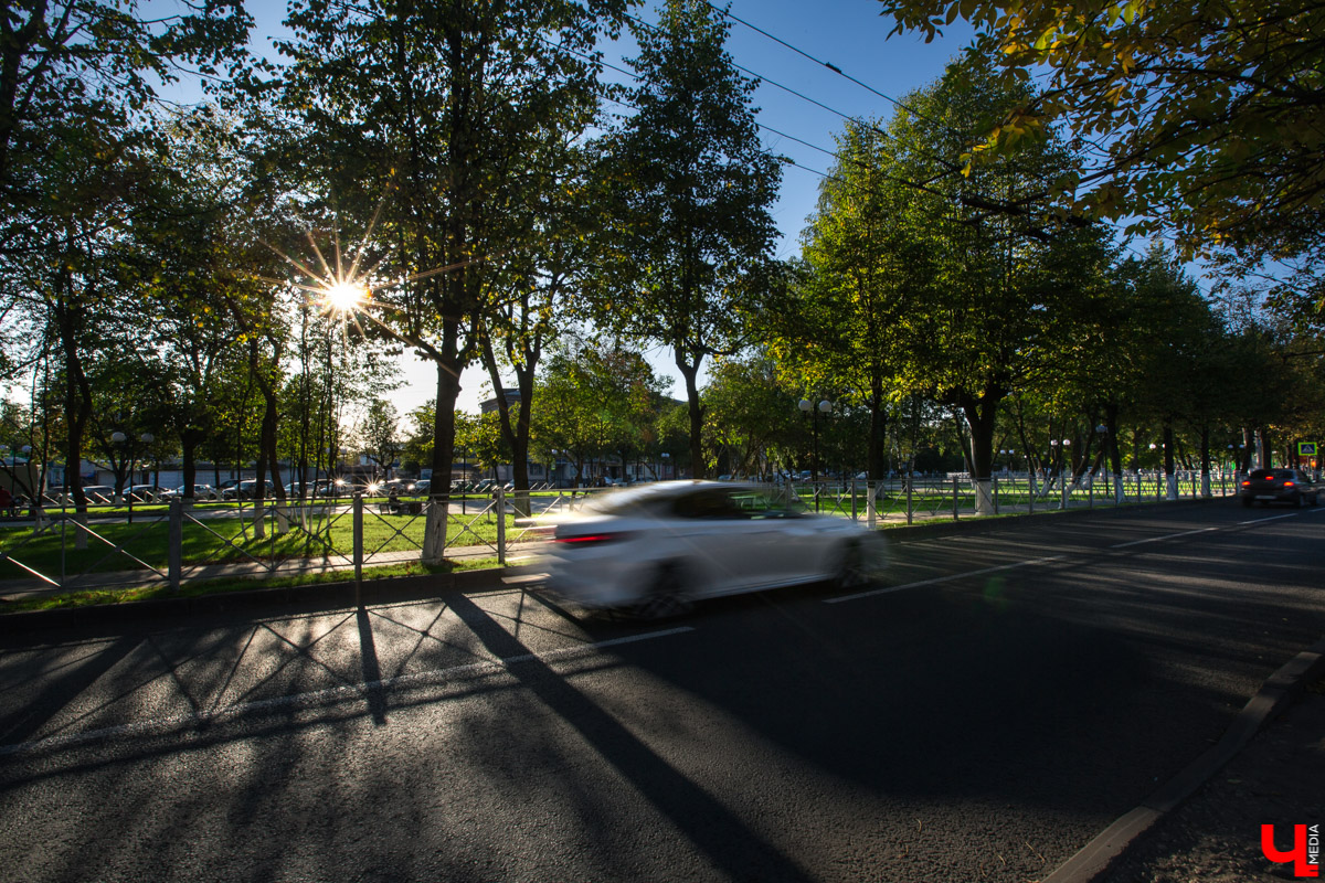 31 августа после реконструкции открыли сквер на Чайковского. Это, пожалуй, самое ожидаемое открытие полугодия. И мы спросили горожан, оправдались ли их надежды?