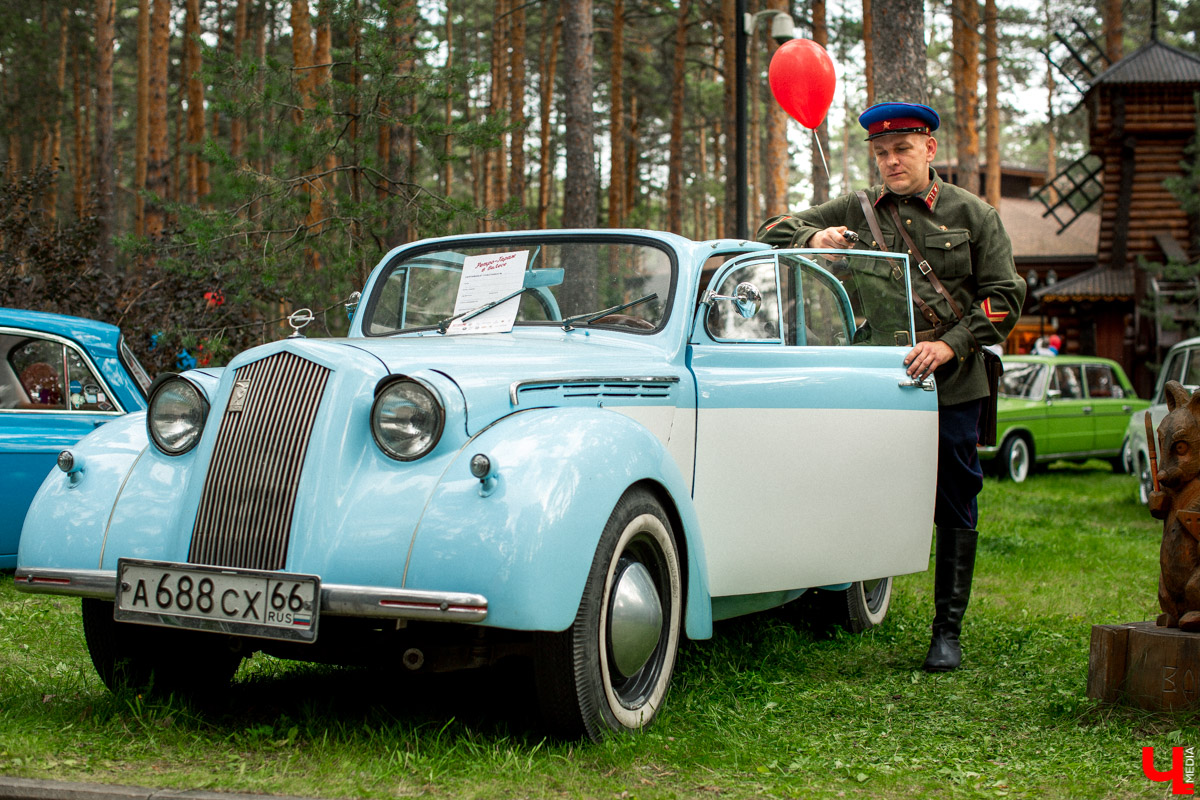 7 сентября в экоотеле “ВеЛес” прошел 4-й фестиваль “Ретро Гараж”. На этот раз его участниками стали 86 транспортных средств