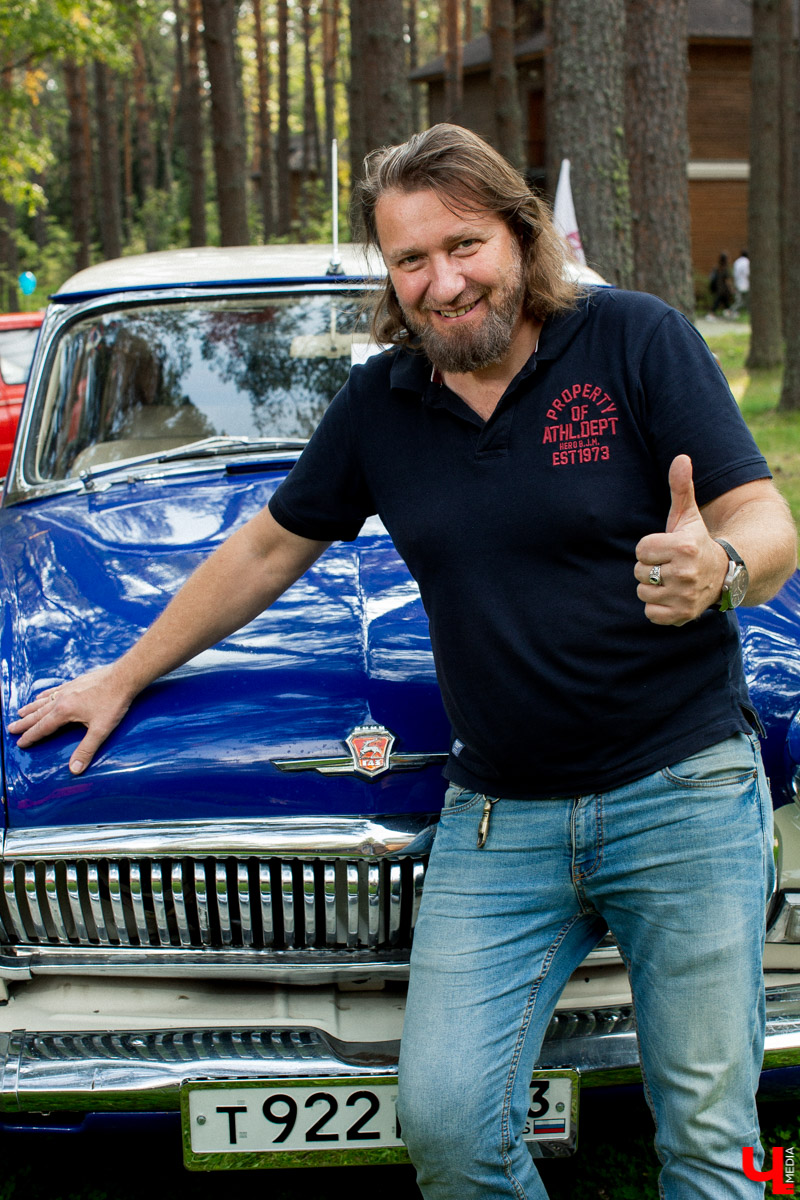 7 сентября в экоотеле “ВеЛес” прошел 4-й фестиваль “Ретро Гараж”. На этот раз его участниками стали 86 транспортных средств