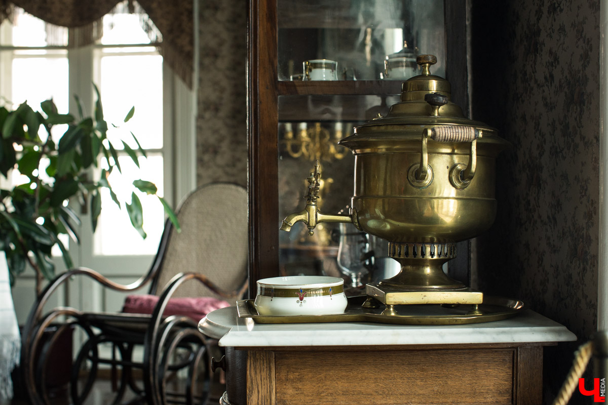 В декабре 2020 года должна закончиться реконструкция дома-музея братьев Столетовых. Что обязательно в нем сохранят? А что изменят? Об этом нам рассказали сотрудники музея