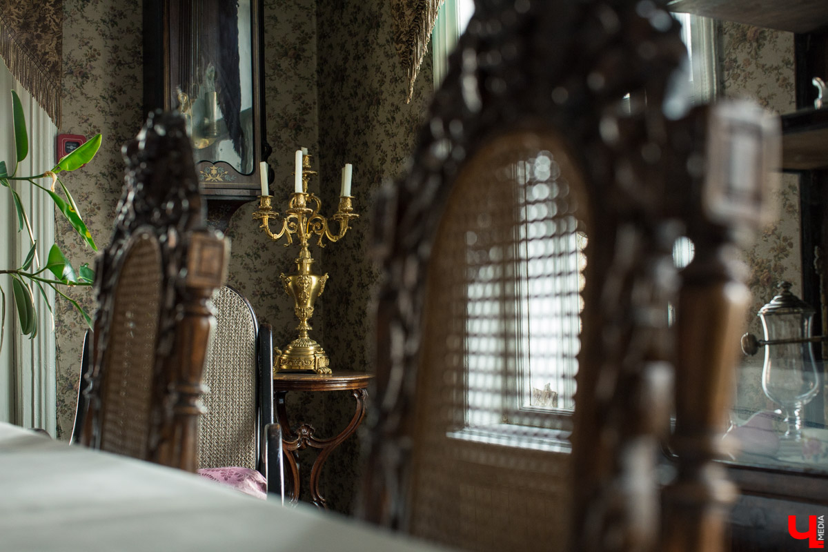 В декабре 2020 года должна закончиться реконструкция дома-музея братьев Столетовых. Что обязательно в нем сохранят? А что изменят? Об этом нам рассказали сотрудники музея