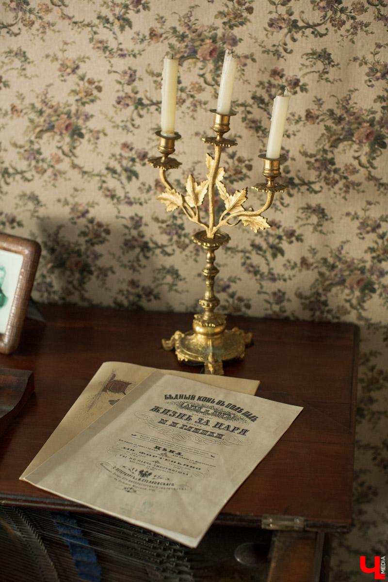 В декабре 2020 года должна закончиться реконструкция дома-музея братьев Столетовых. Что обязательно в нем сохранят? А что изменят? Об этом нам рассказали сотрудники музея