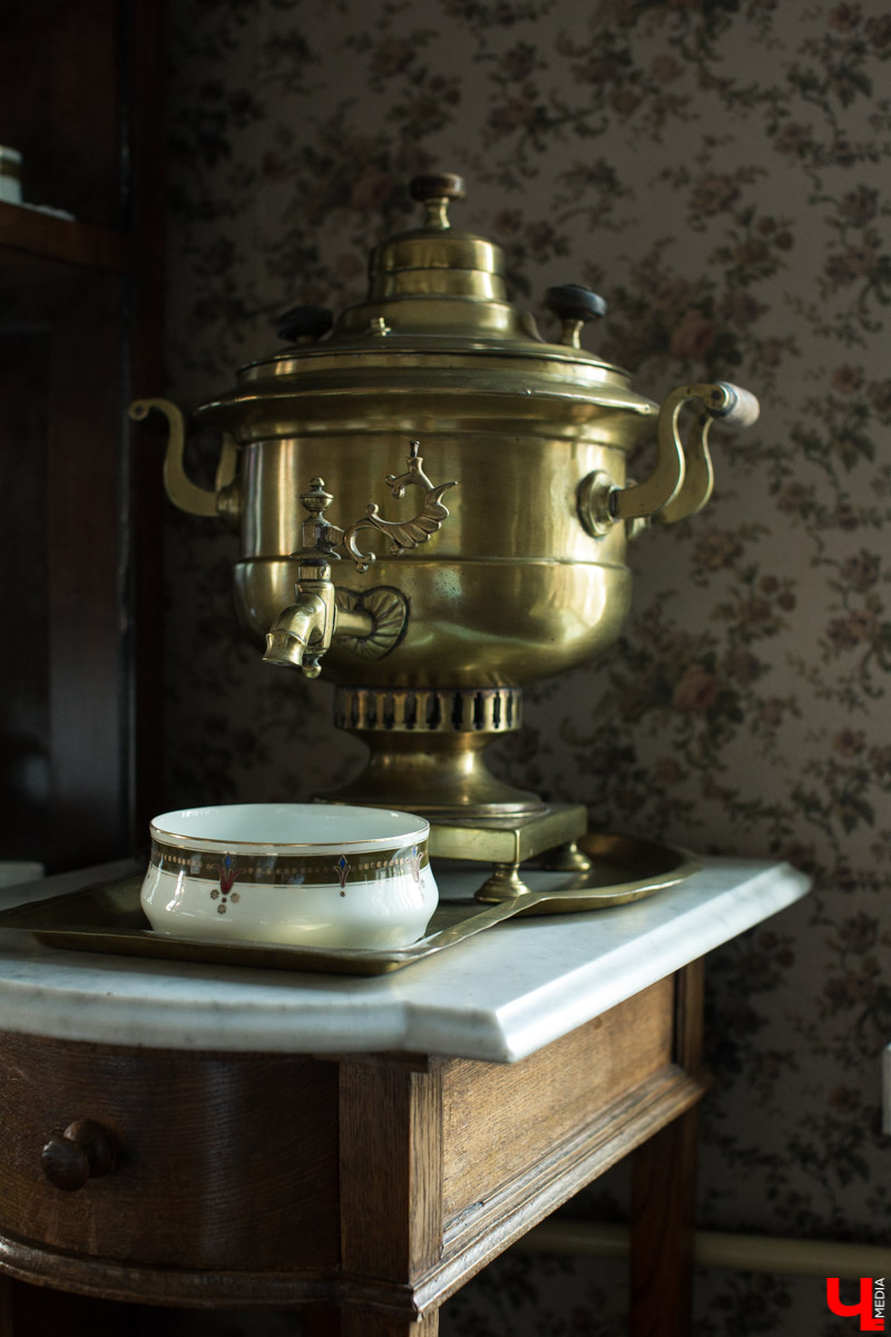 В декабре 2020 года должна закончиться реконструкция дома-музея братьев Столетовых. Что обязательно в нем сохранят? А что изменят? Об этом нам рассказали сотрудники музея