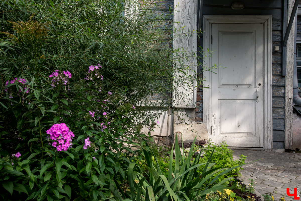 В декабре 2020 года должна закончиться реконструкция дома-музея братьев Столетовых. Что обязательно в нем сохранят? А что изменят? Об этом нам рассказали сотрудники музея