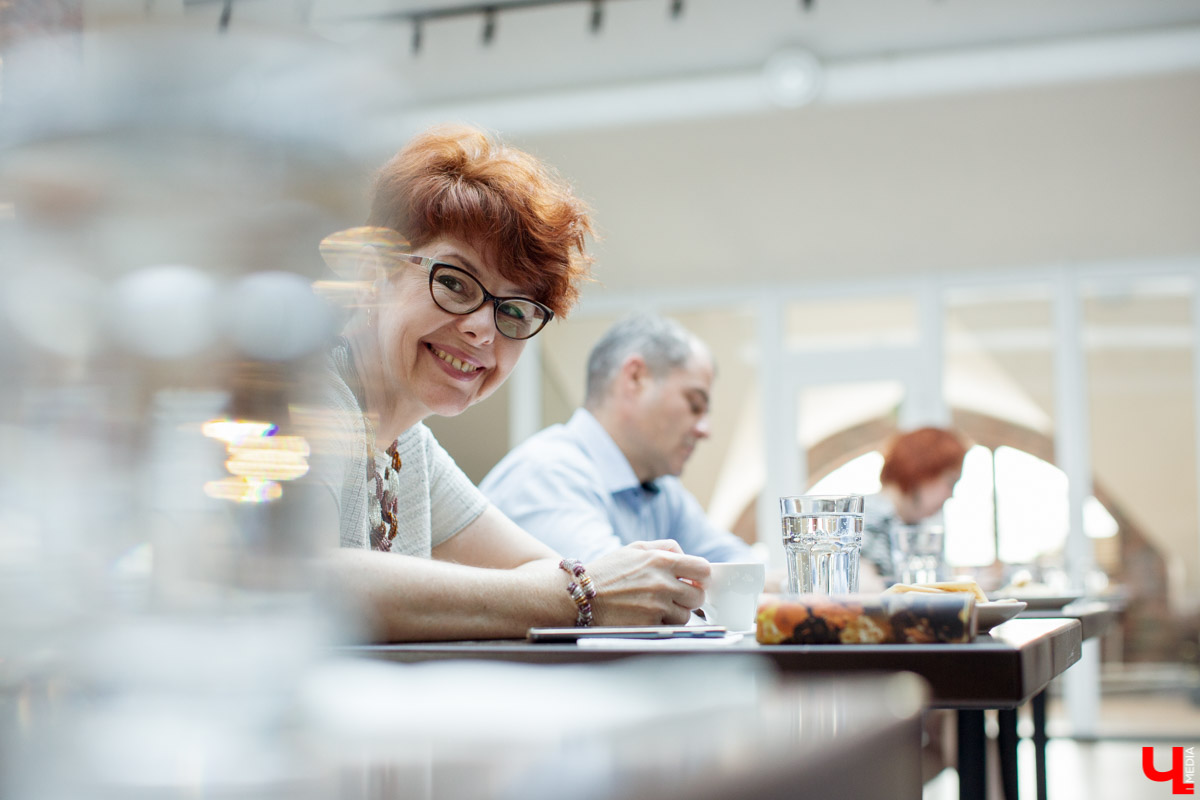 В недавно открывшемся баре «Plan B» прошла первая профессиональная дегустация кофе. Мы не смогли пропустить такое событие, поэтому делимся фотографиями и подробностями