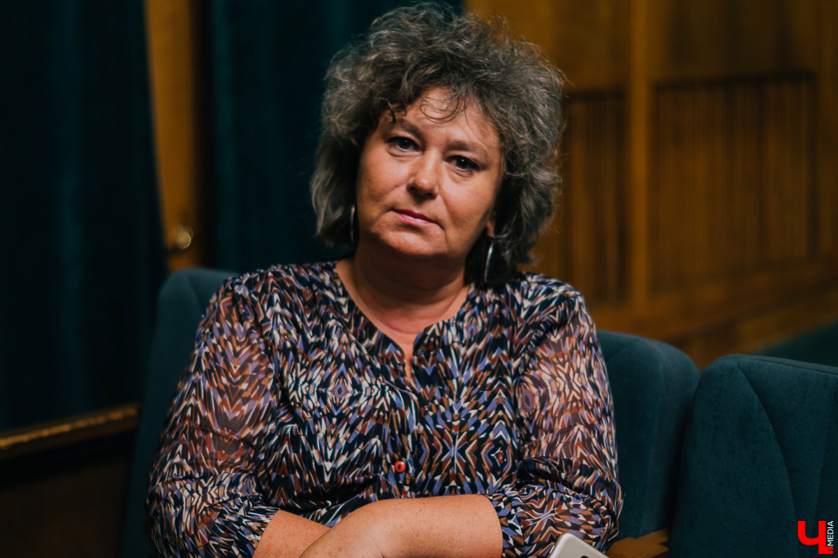 С 19 по 26 сентября на Межрегиональном кукольном фестивале “Золотое колечко” выступят не только артисты со всей страны, но и труппы болгарского и узбекского театров. В программе заявлено множество спектаклей для взрослых, а один даже для беременных