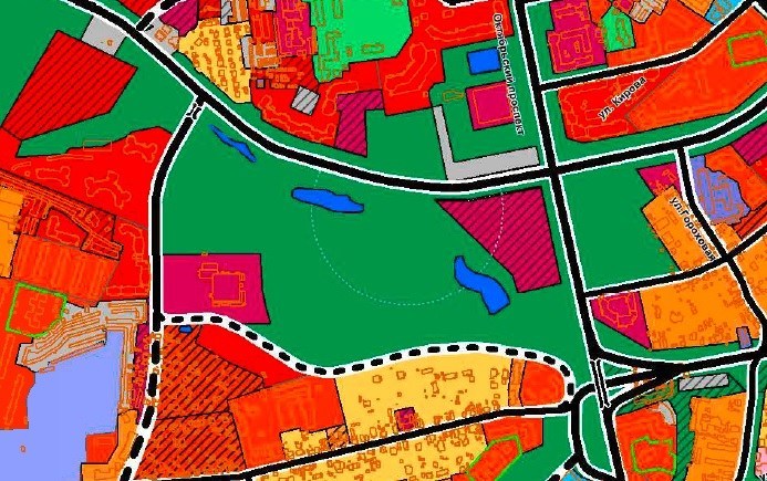 На днях стало известно, что в новом Генплане не только парк “Дружба”, но и зеленая зона у ДТЮ отведены под застройку. Активисты пытаются отменить решение градостроителей