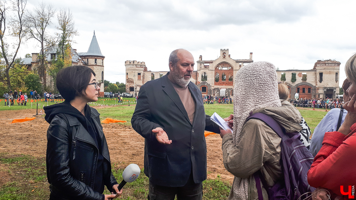 14 сентября в имении Храповицкого под Муромцево провели первый охотничий фестиваль. Событие планируют сделать ежегодным