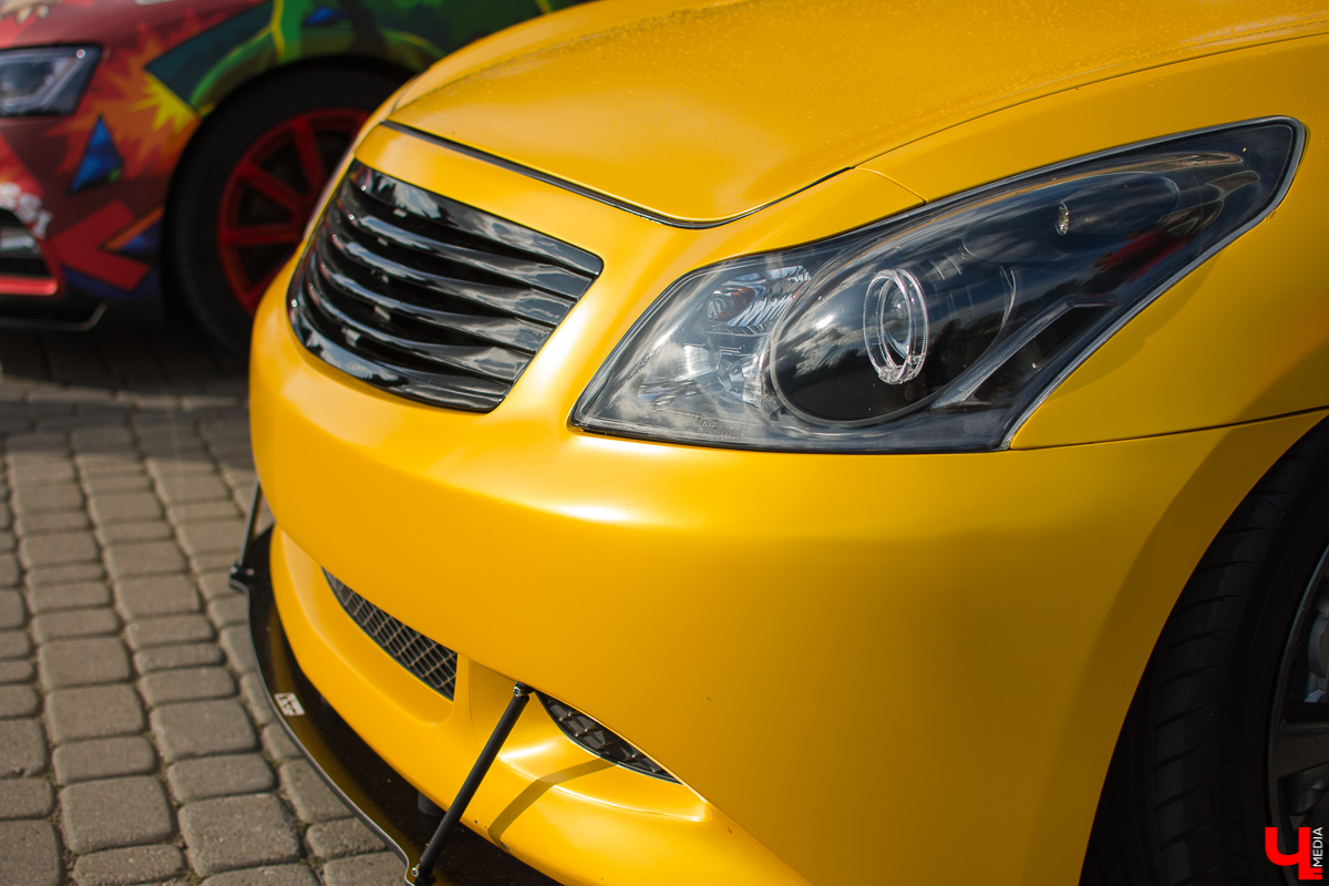 14 и 15 сентября ГТК “Суздаль” на своей территории собрал более сотни крутых стэнс-проектов со всей России. “Ключ-Медиа” не мог пропустить это грандиозное событие и подготовил обзор прокачанных машин с фестиваля Tuning Car Awards 2019