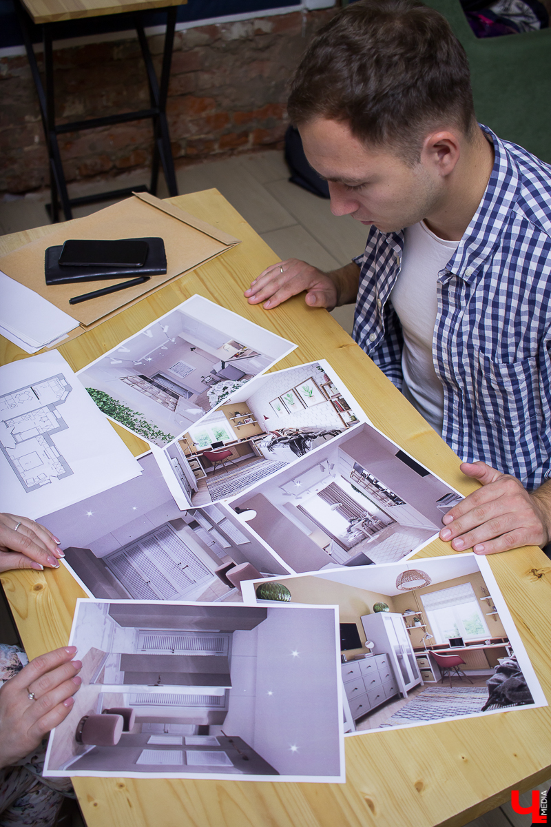 Проект “Большой ремонт” продолжается. Блондинка Полина узнала, как протянуть электрокабель и закрепить плитку на стенах скотчем