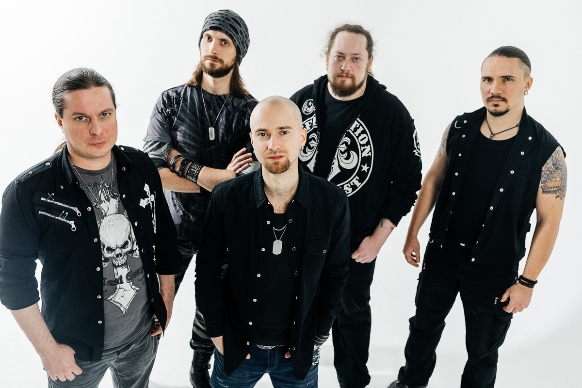 28 и 29 сентября во Владимирском областном Доме работников искусств состоится первый межрегиональный фестиваль Versus. Хедлайнером станет легенда российского хеви-метал группа Arida Vortex