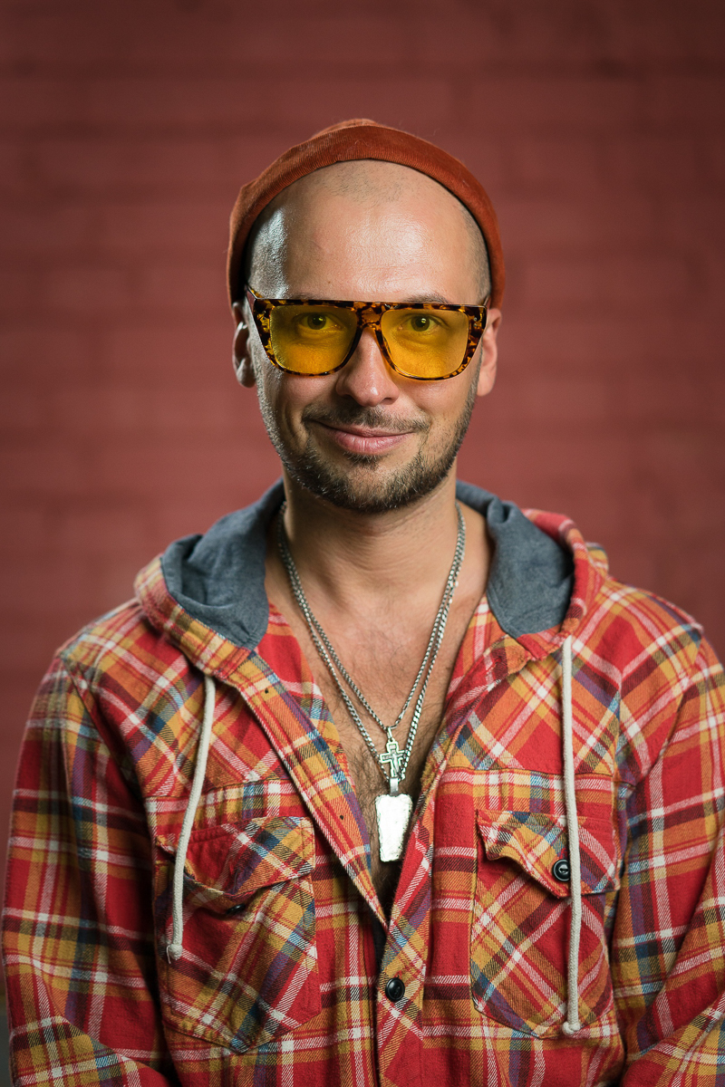 Камерный владимирский театр “Фавор” переформатировался в экспериментальный театр и готовится добавить разнообразия в культурную жизнь города. С октября стартует новый сезон, за который планируется представить зрителю несколько необычных спектаклей, один из них пройдет в баре