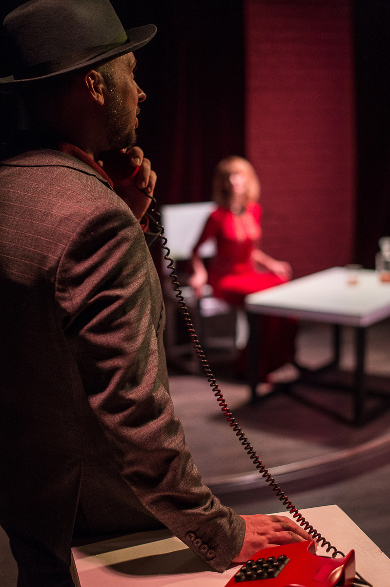 Камерный владимирский театр “Фавор” переформатировался в экспериментальный театр и готовится добавить разнообразия в культурную жизнь города. С октября стартует новый сезон, за который планируется представить зрителю несколько необычных спектаклей, один из них пройдет в баре