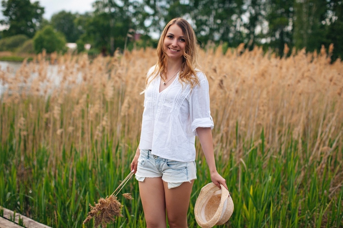 Плюсы и минусы островков безопасности во Владимире. Высказываются автомобилисты, пешеходы и велосипедисты. Мнение фонда “Городские проекты” Ильи Варламова