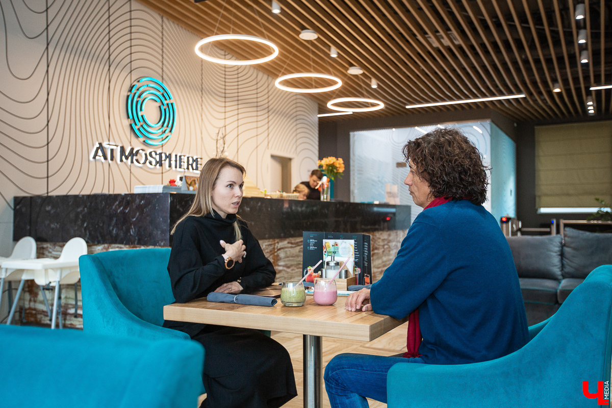 Алексей Молдалиев отмечает юбилей песни, принесшей ему победу в конкурсе композиторов, а поклонники - знаковую дату самого композитора