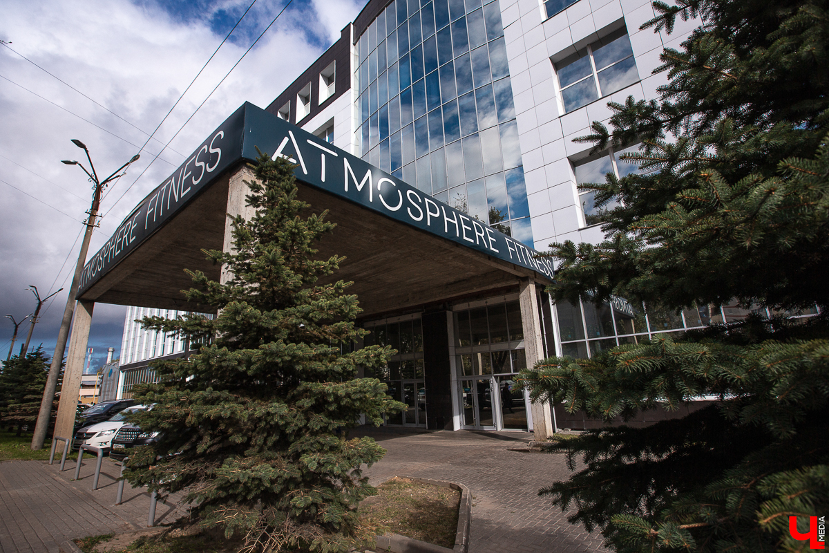 Алексей Молдалиев отмечает юбилей песни, принесшей ему победу в конкурсе композиторов, а поклонники - знаковую дату самого композитора