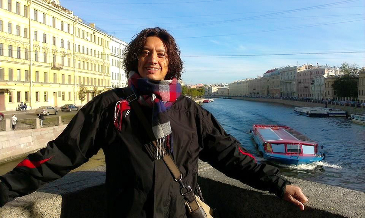 Алексей Молдалиев отмечает юбилей песни, принесшей ему победу в конкурсе композиторов, а поклонники - знаковую дату самого композитора