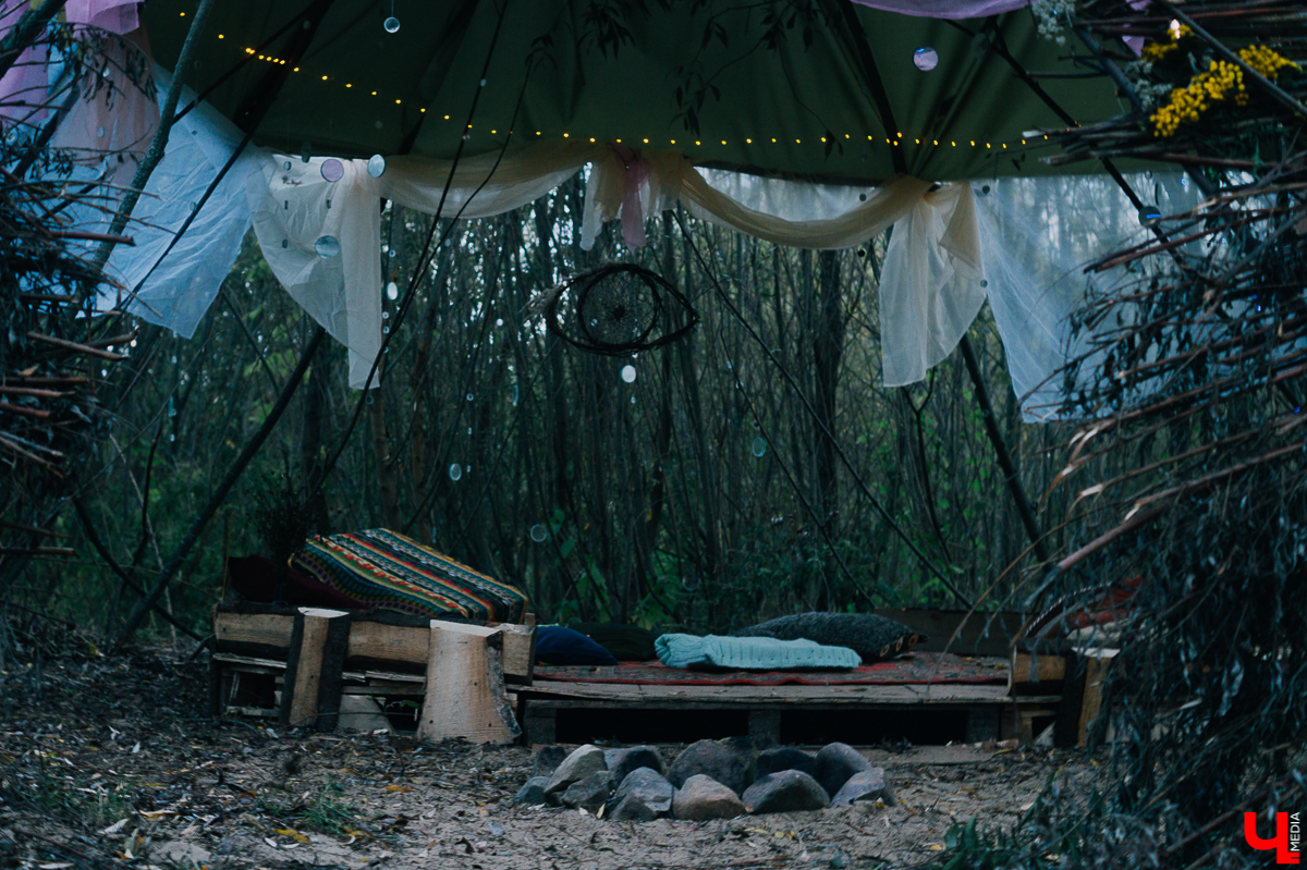 Во Владимире прошел самый масштабный для нашего города фестиваль электронной музыки «GP PsyBerry». На протяжении 4 дней гости, которых было более 200 человек, находились в палатках на природе, слушая диджей-сеты