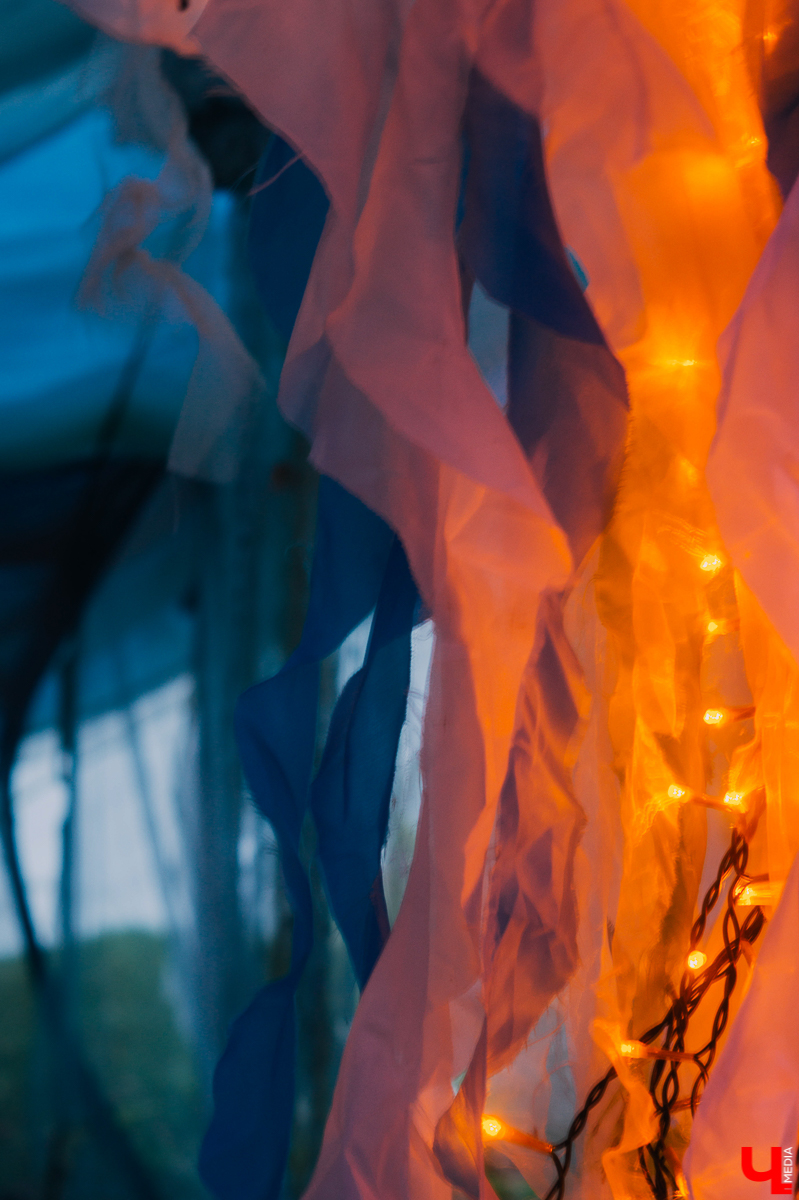 Во Владимире прошел самый масштабный для нашего города фестиваль электронной музыки «GP PsyBerry». На протяжении 4 дней гости, которых было более 200 человек, находились в палатках на природе, слушая диджей-сеты