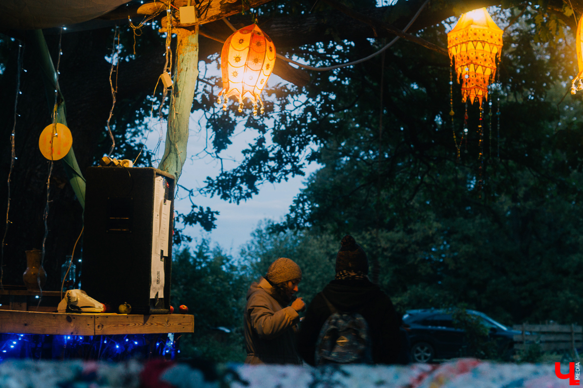 Во Владимире прошел самый масштабный для нашего города фестиваль электронной музыки «GP PsyBerry». На протяжении 4 дней гости, которых было более 200 человек, находились в палатках на природе, слушая диджей-сеты