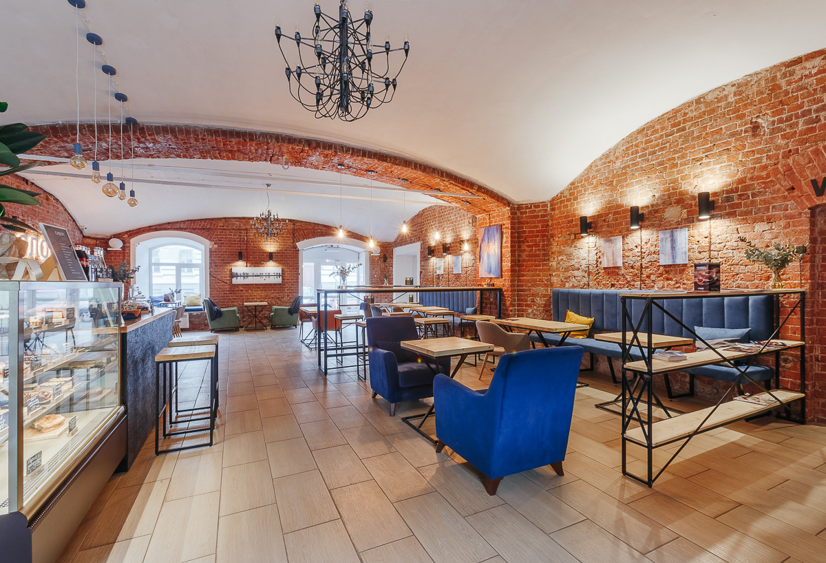 Мы заглянули в одно из заведений города, где хочется не только отдыхать, но и, напротив, вдохновляться, заряжаться и продуктивно работать. Эспрессо-бар “Слова” - одновременно и уютное место для релакса, и удобный коворкинг для фрилансеров