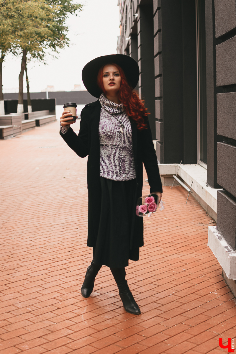 Этнический образ, образы маленькой ведьмы и неординарный преподавательницы по вокалу. Все это в себе легко совмещает владимирская фолк-певица Юлия Покачалова