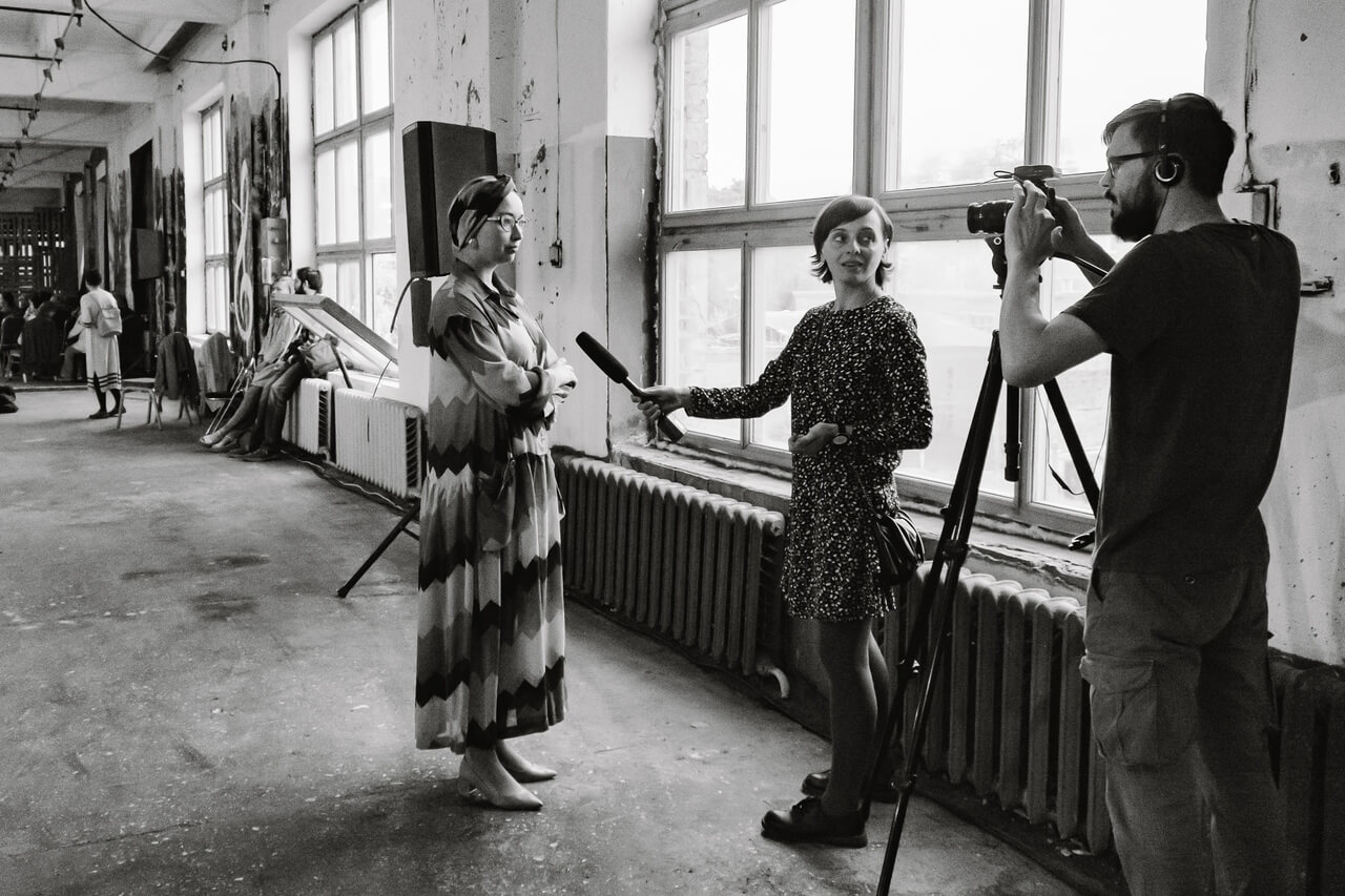 Известный владимирский режиссер Мария Ремыга презентовала новый фильм «Музыкальная экспедиция — 2019». Она рассказала о его создании и открыла секрет, как поймать момент и передать нужную атмосферу.