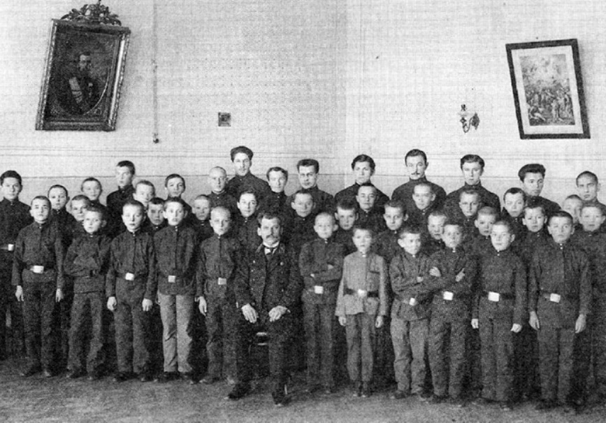 Каково это было - сходить в советский магазин? Что можно было там купить и по каким ценам? О торговле тех лет во Владимире читайте в нашем материале