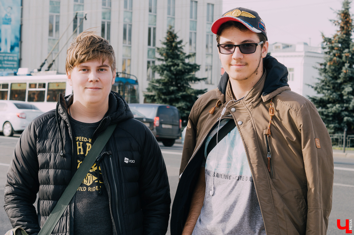 Видели в городе первую информационную панель с временем ожидания общественного транспорта? “Ключ-Медиа” уже обсудил с владимирцами ее плюсы-минусы и разузнал, чего еще им не хватает на остановках.