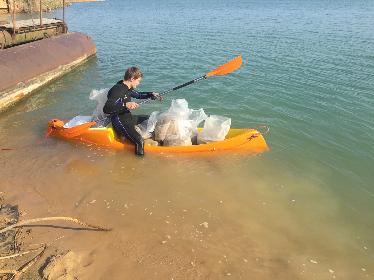 “Ключ-Медиа” отправился на тест-драйв первой специально разработанной для путешествий по Клязьме лодки