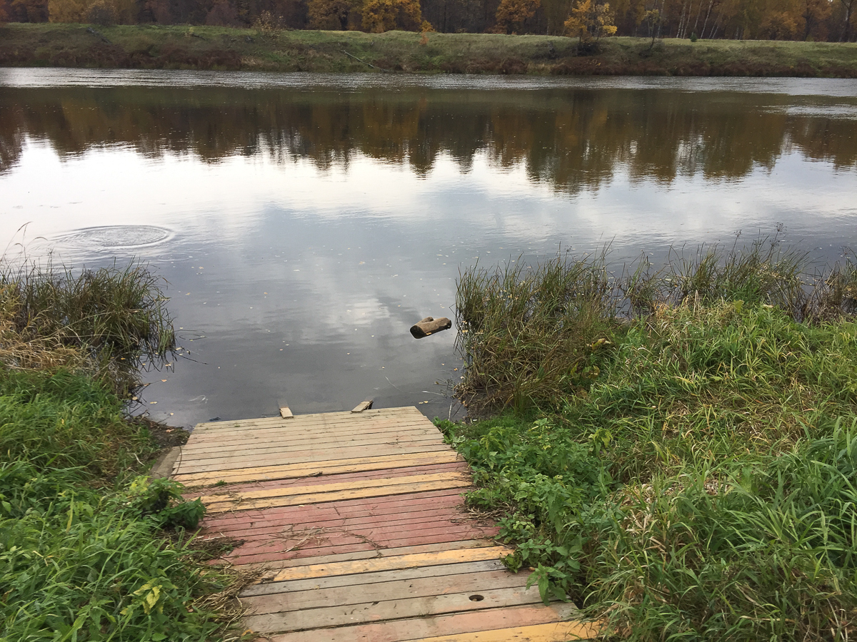 “Ключ-Медиа” отправился на тест-драйв первой специально разработанной для путешествий по Клязьме лодки