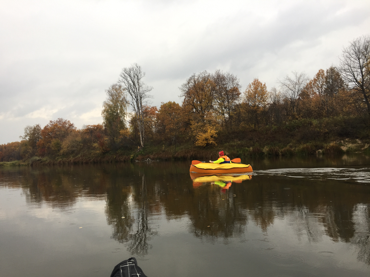 “Ключ-Медиа” отправился на тест-драйв первой специально разработанной для путешествий по Клязьме лодки