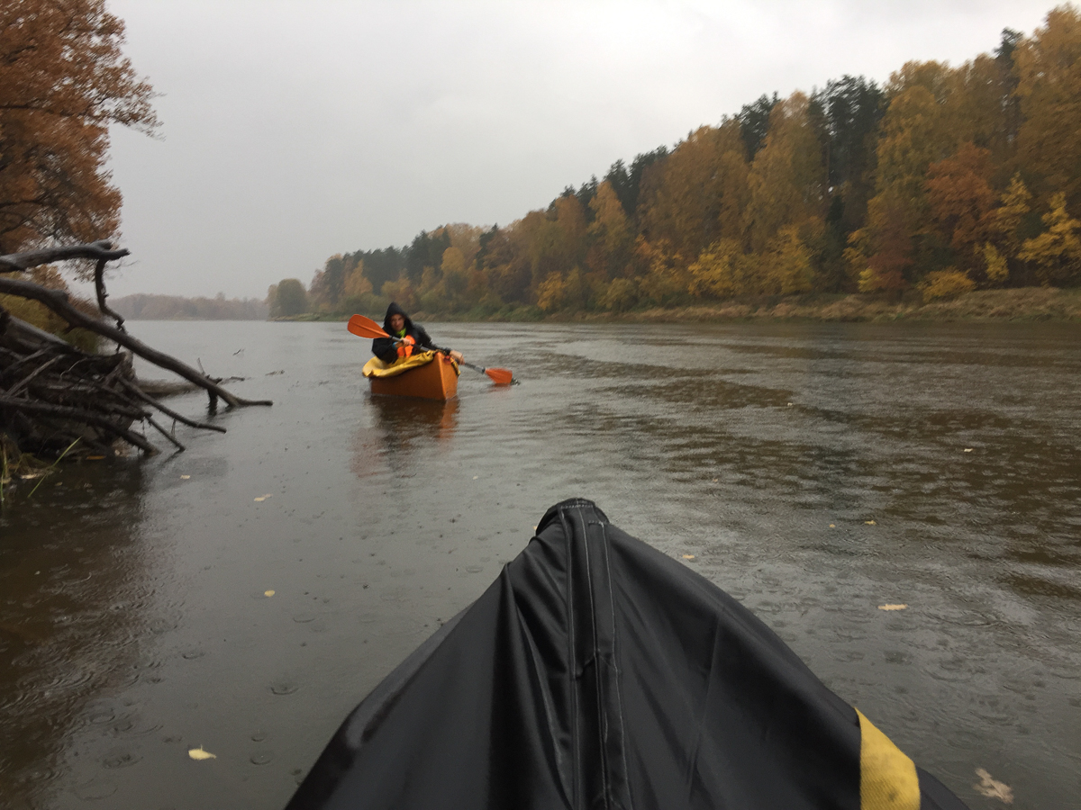 “Ключ-Медиа” отправился на тест-драйв первой специально разработанной для путешествий по Клязьме лодки