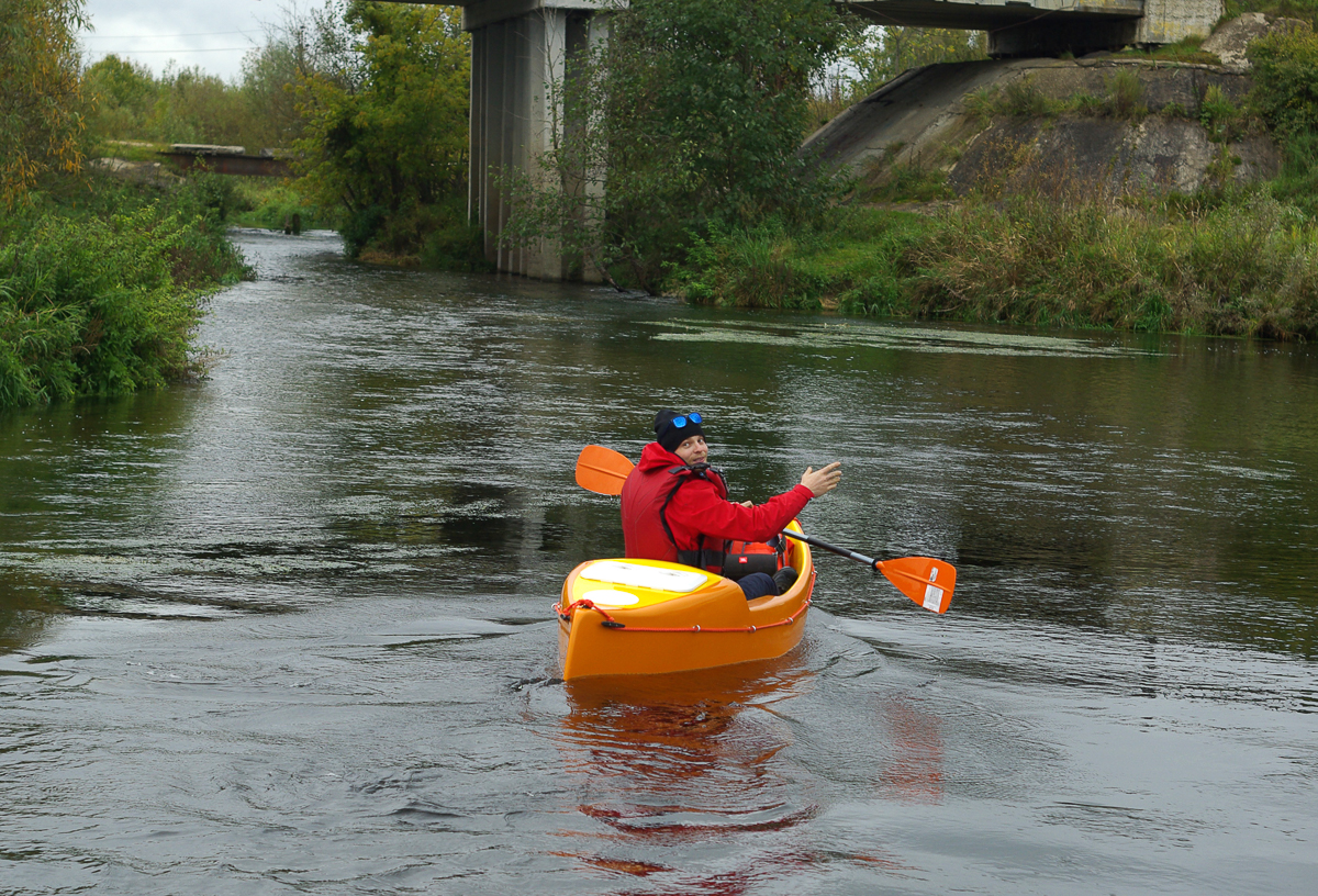 “Ключ-Медиа” отправился на тест-драйв первой специально разработанной для путешествий по Клязьме лодки