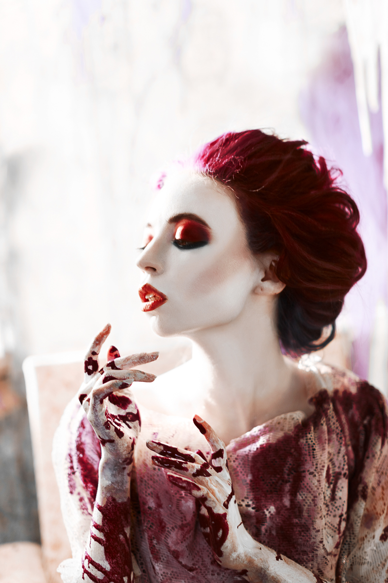  Владимирские мастера Ирина Копаченко и Елена Синтякова представили “Ключ-Медиа” свои работы в стиле бьюти-арт-фейс-креатива и поделились секретами их создания.