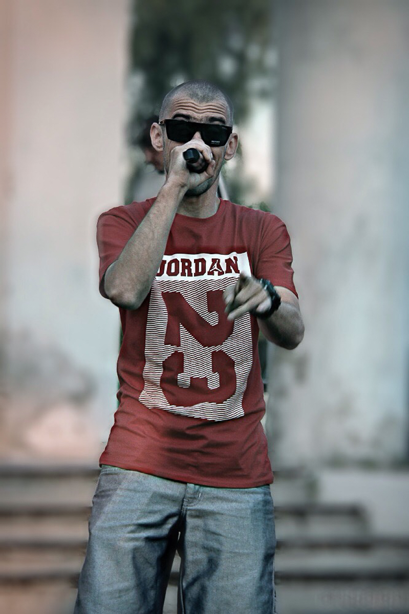 С подросткового возраста Михаилу Сорокину полюбились рэп и спортивные мотоциклы. Эта история об остросоциальных текстах и воплощении мечтаний в Гусь-Хрустальном