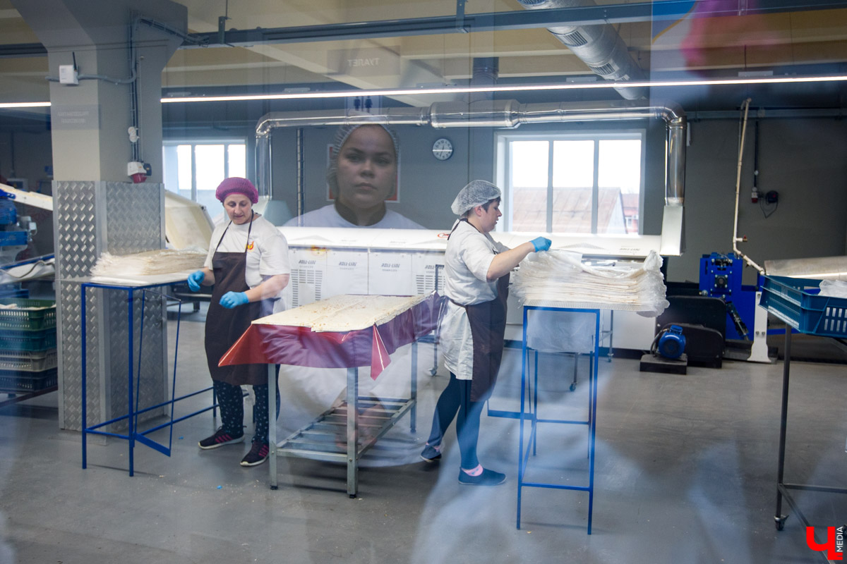 Владимирский хлебокомбинат отметил 90-летие. К празднику предприятие подготовило подарок для горожан - установили уникальный памятник