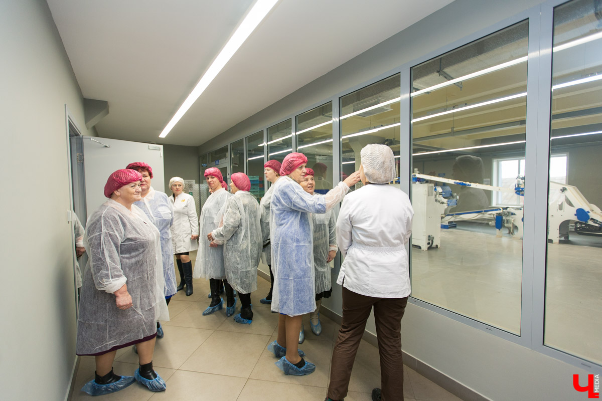 Владимирский хлебокомбинат отметил 90-летие. К празднику предприятие подготовило подарок для горожан - установили уникальный памятник