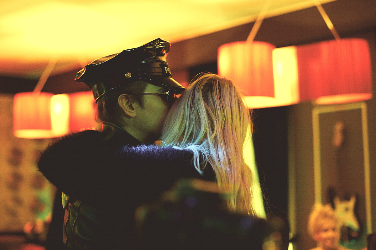 Поклонницы, постоянные репетиции, бесконечный поиск звучаний. Девушки владимирских музыкантов из «Bosphorus night», «AMPLIFE», «MORE» и «Глазированной пихты» рассказывают, каково быть спутницей рокера