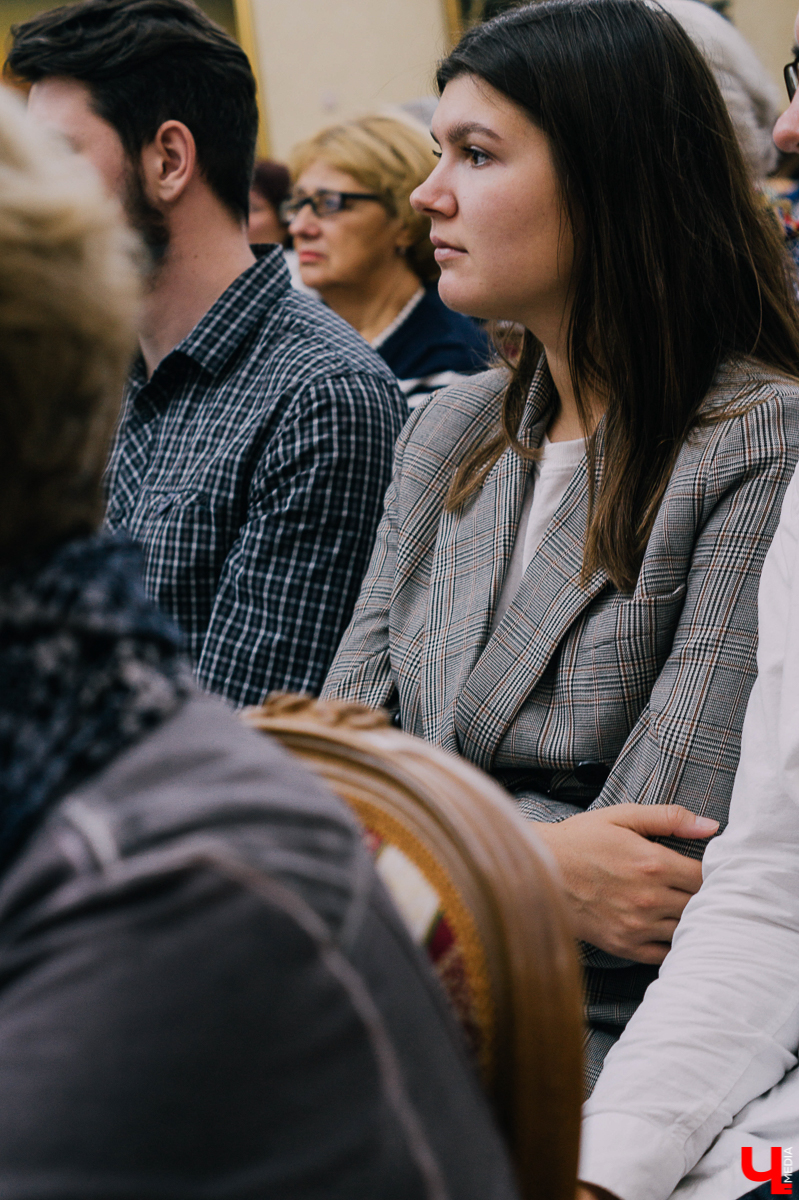 О путешествиях и путешественниках в стенах ВСМЗ владимирцам рассказал писатель, кинематографист и исследователь Владимир Стругацкий