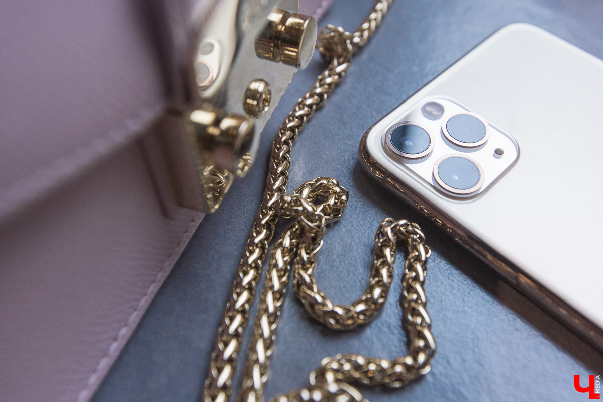 Для владимирского фотографа Марии Сидоровой большое значение имело качество съемки при выборе телефона. Мы испытали вместе с ней Apple iPhone 11 Pro Max