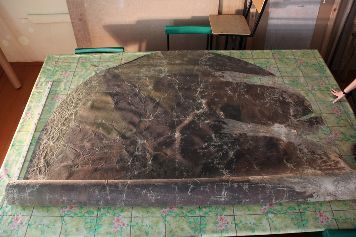 Живописный плафон из Муромцева, иконоскоп Зворыкина, оборудование Черникеева и другие уникальные экспонаты хранятся в самом “сердце” Владимиро-Суздальского музея-заповедника. Нам удалось взглянуть на них