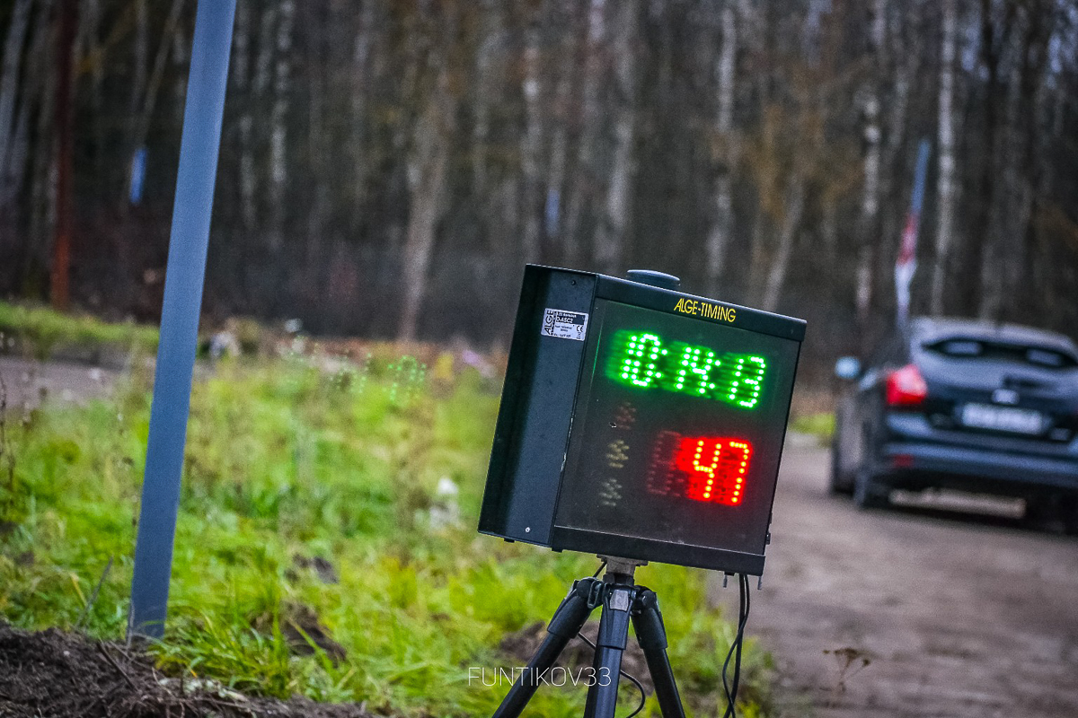 В минувшее воскресенье во Владимире завершился третий этап кубка области по автомногоборью “Автослалом”. Это было ярко, зрелищно и, самое главное, — результативно. 35 участников продемонстрировали свои способности вождения на специальной трассе. Соревновались как мужчины, так и женщины. Все на своем личном транспорте