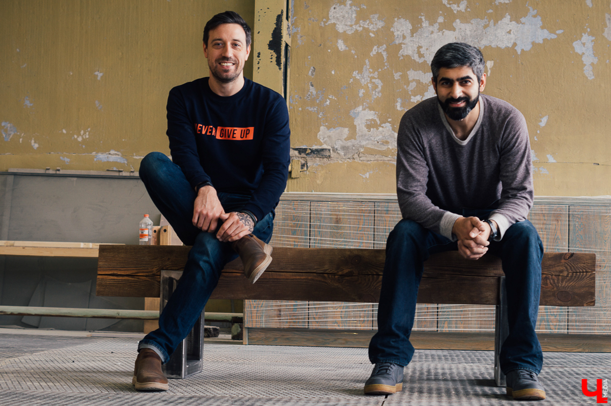 Владельцы нестандартной мебельной мастерской рассказали о трендах и особенностях изготовления деревянных шедевров