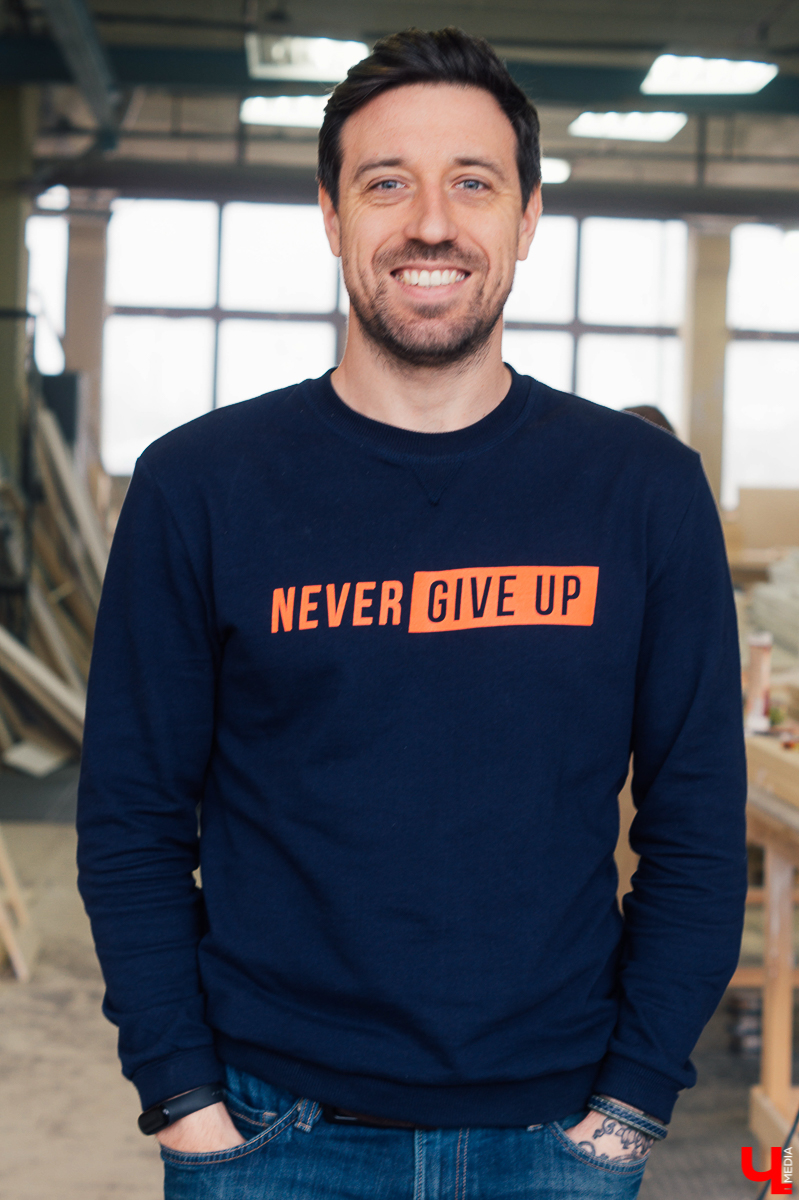 Владельцы нестандартной мебельной мастерской рассказали о трендах и особенностях изготовления деревянных шедевров