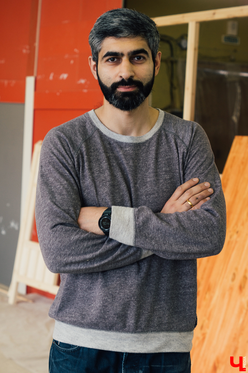 Владельцы нестандартной мебельной мастерской рассказали о трендах и особенностях изготовления деревянных шедевров