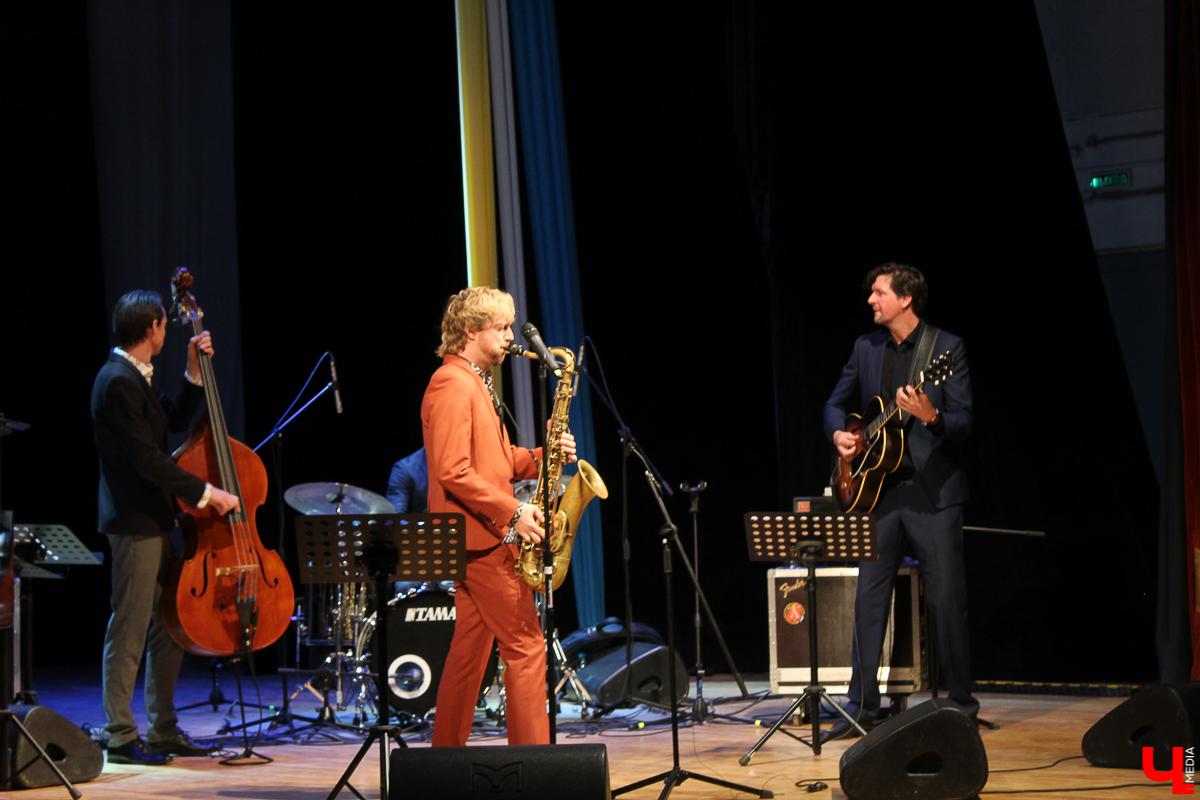 Фестивалю “Джазовая провинция” в этом году исполняется 23 года, из которых последние 14 лет Владимир – в числе тех городов, куда каждую осень приезжают российские и зарубежные джазовые коллективы