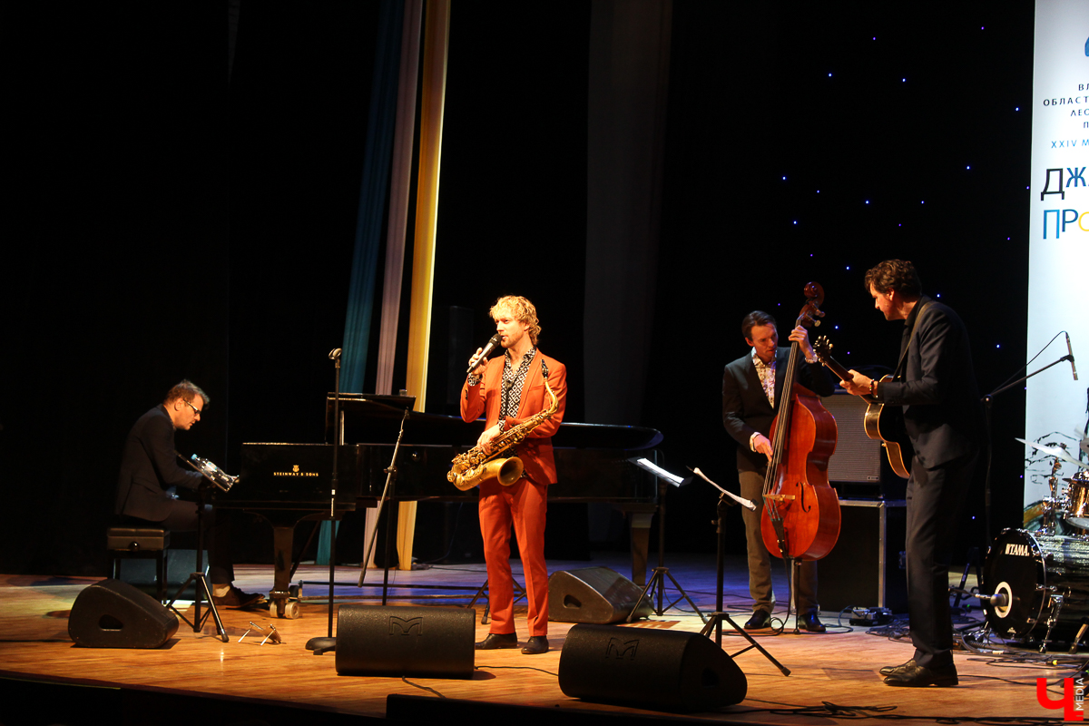 Фестивалю “Джазовая провинция” в этом году исполняется 23 года, из которых последние 14 лет Владимир – в числе тех городов, куда каждую осень приезжают российские и зарубежные джазовые коллективы