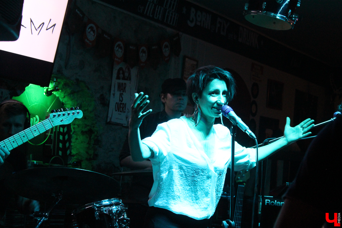 1 ноября музыканты группы «Мураками» во главе со своей очаровательной солисткой Дилярой Вагаповой посетили Владимир, где дали шикарный концерт