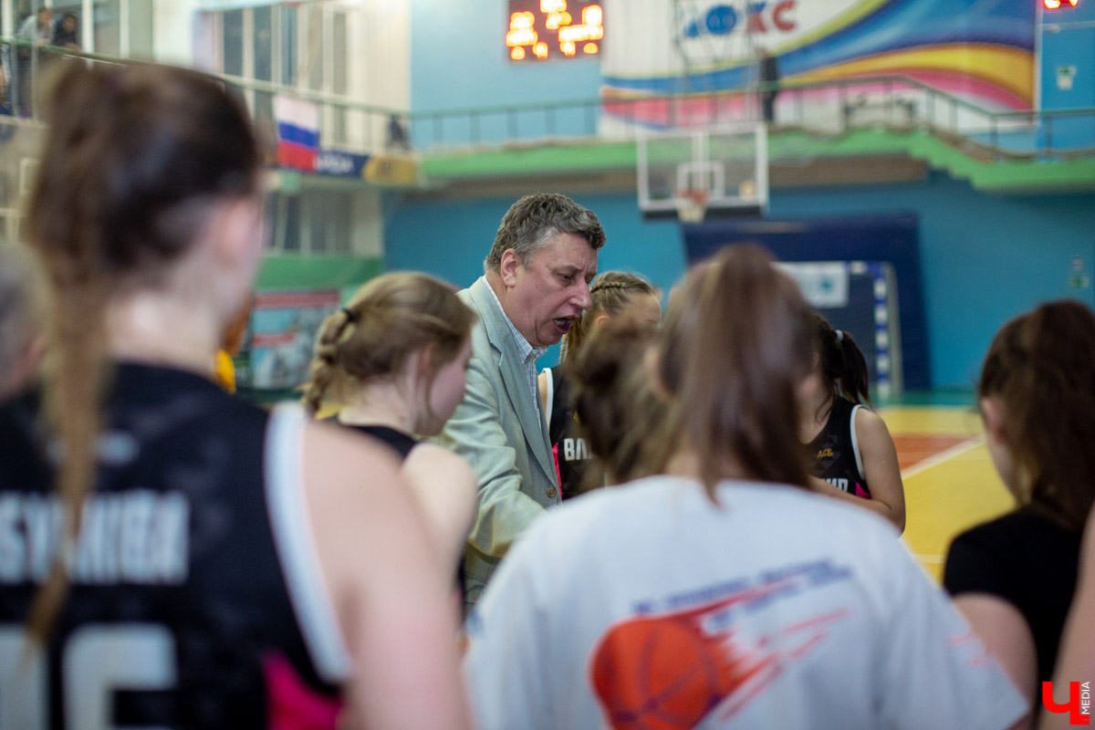 «Владимирские львицы» в обычной жизни - пушистые котики. Рассказываем, как сохранить желание носить каблуки даже после перелома наколенника